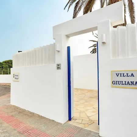 Villa Giuliana En El Centro De A 5 Minutos A Pie De La Playa Corralejo